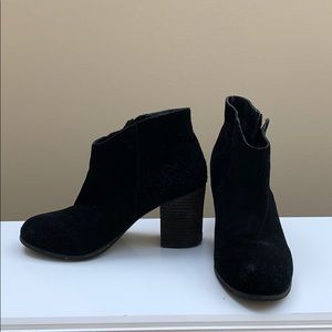 Black Urban Outfitters Booties